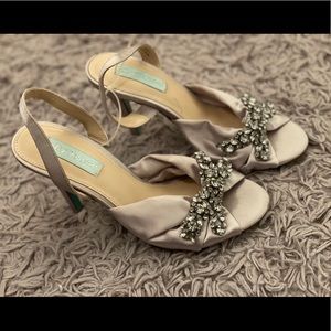 Betsey Johnson ziti melaa